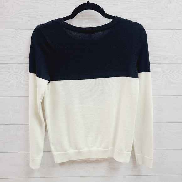 Talbots Sweater - Picture 7 of 8